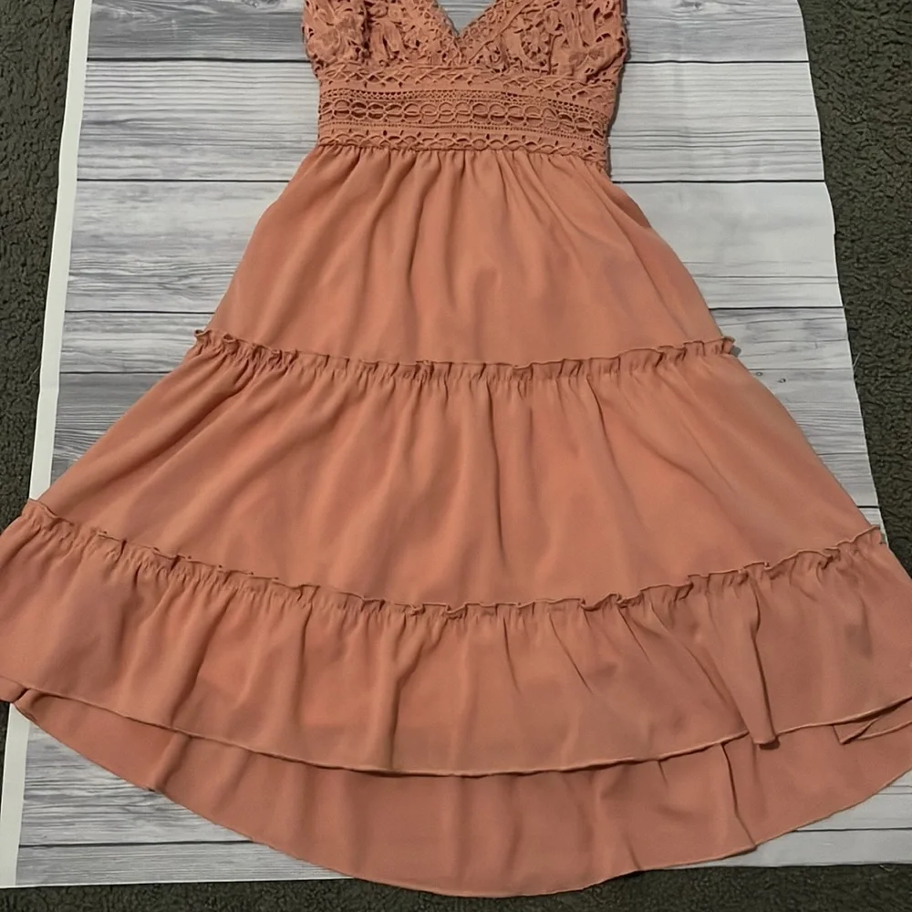 Pink open back summer dress - Picture 2 of 3